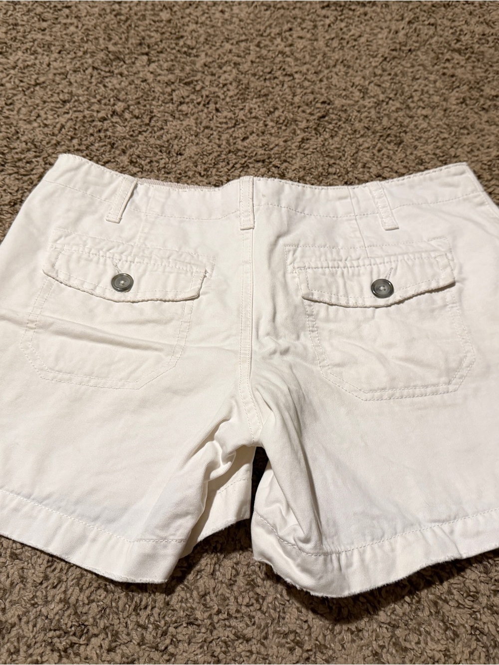 Old Navy White Cotton Shorts, size 4 - Picture 2 of 5